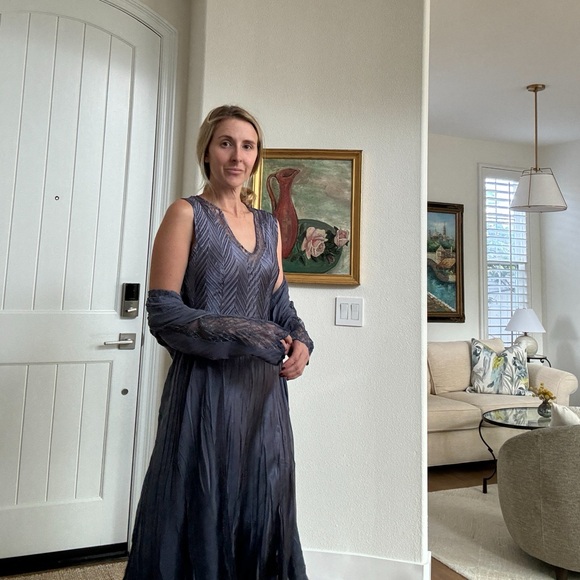 Sleeveless Charmeuse & Chiffon
Dress & Duster Set
Komarov - Picture 3 of 5